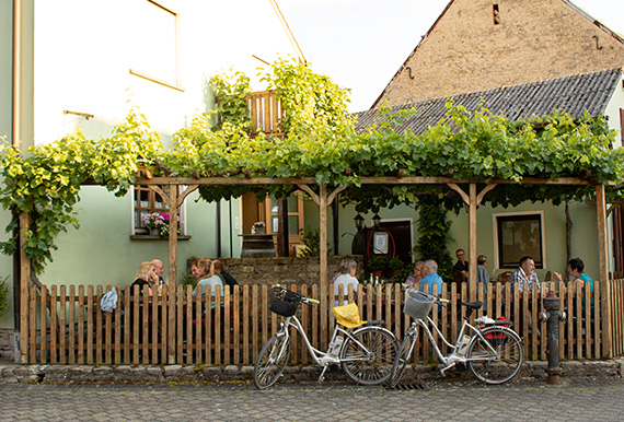Häckerstube des Weingut Kauppert von außen